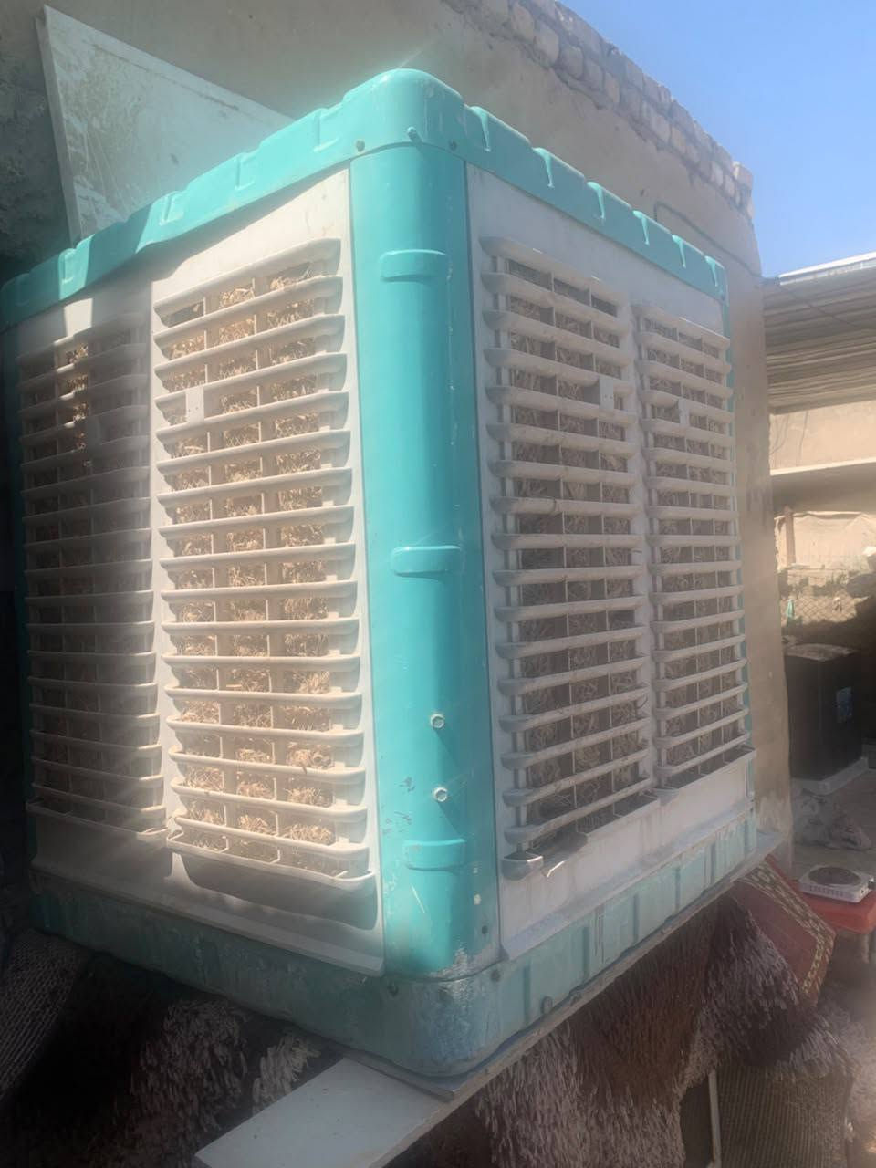السلام عليكم غراض للبيع مبرده سعرها 100  وكاونتر 75  راوتر هو خط ونانو بنفس الوقت 60 وبييهن مجال عنوان طهمازيه 
***********
