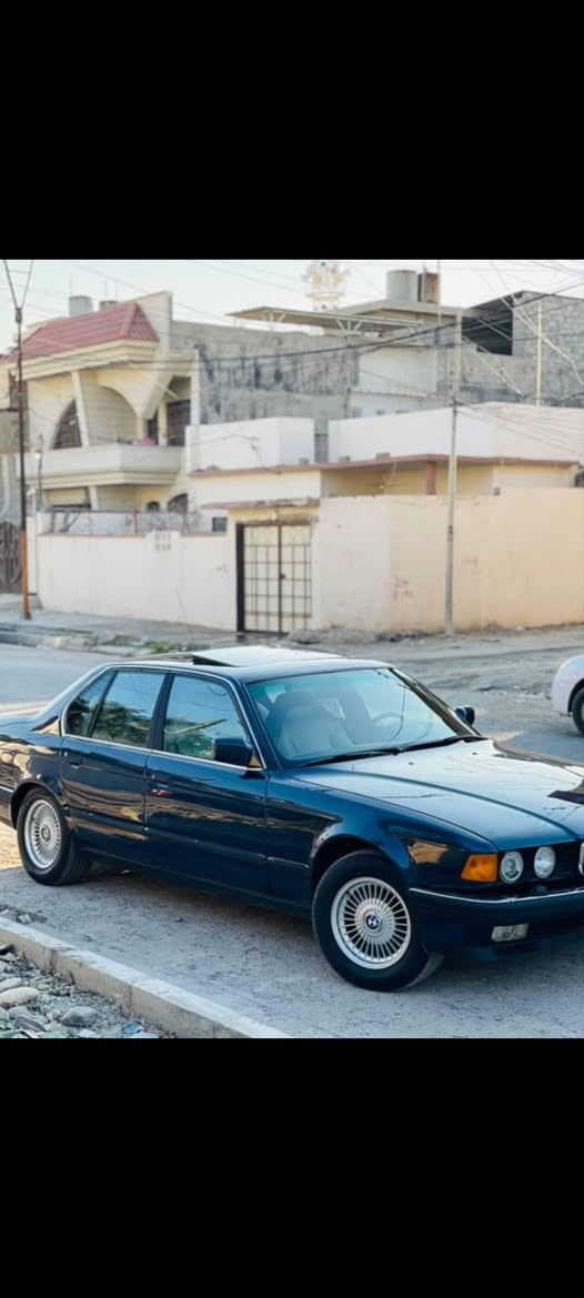 اللهم صلي على محمد وآل محمد ماشاء 🤍🤲🏻
سلام عليكم 🤚
*********** 📞 
سعر ( 73 ) وبي مجال بسيط💵💸 
بي ام( 735اصل ) موديل (91) 😉🚘رقم نينوى)
سنويه جديد لي 2030❤️‍🔥

كير اوتوماتيك ⚡️🕹️⭐️
كير و محرك جديد شرط ♦️💯
بجم عريض 
جام كهربائي شغال 
طخم ويالة جديد 
طخم تاير جديد  💯
صدر امامي خلفي 💯
♦️
شرط تحويل ✔️
صبغ عام لجمالية بدون ظربة 🔶💯 
مكانها موصل
