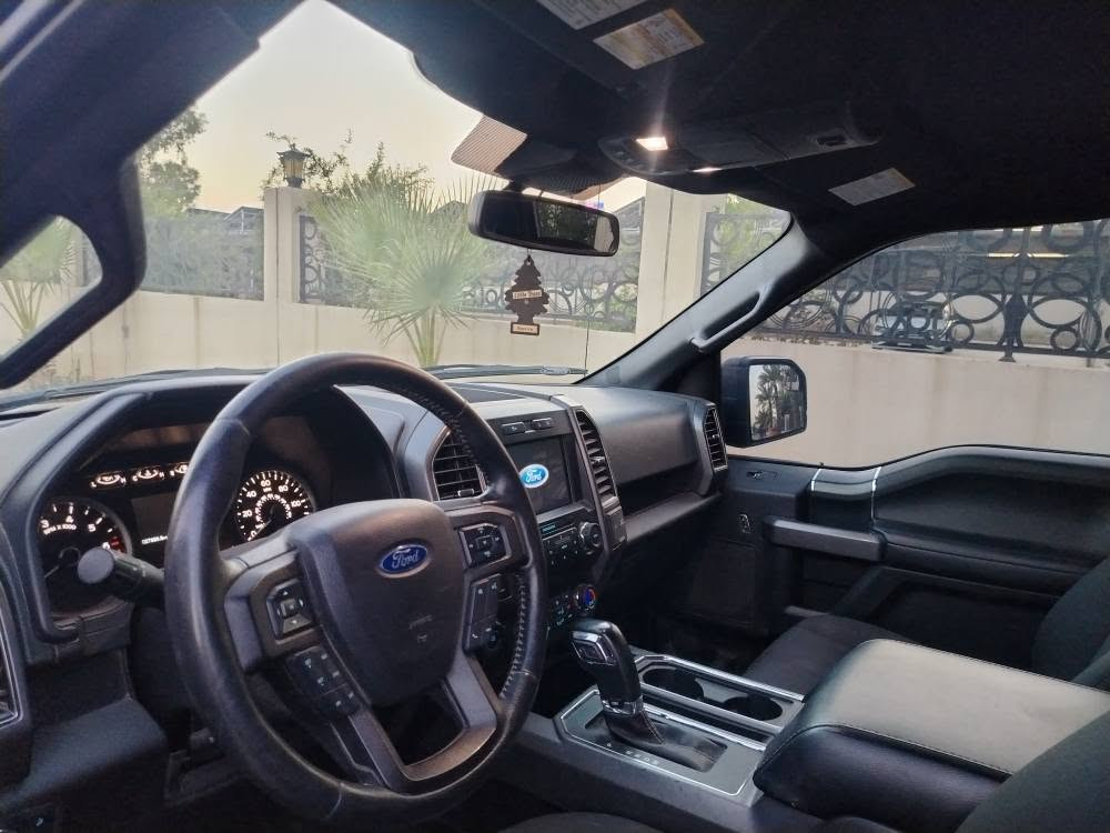 فۆرت F150 مۆدێل 2020
V8بست بێ توربۆ مرغوبه 
زۆر خاوێنە و جوانە بێ مەسرەفە
سەنەوی تا2027نوێیە بەناوی خۆمانە کتابی جام ڕەشی هەیە.
فورت F150 مودیل 2020
8السلندر بدون توربو مرغوب 
كلش نضيفه بيدون مصرف ربع دينار
ماشيه ٢٧الف ميل
سنوي جديدة2027 ب اسمي رقم اربيل
مكان أربيل
195مجال كلش قليل
صور حادث موجود 
واتساب ***********
*********** أربيل, العراق
