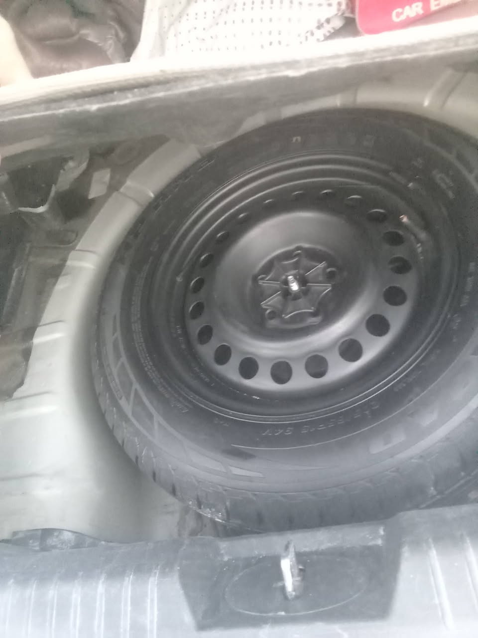 السلام عليكم
شوفر كروز 2015 LS
محرك 1800 
كير اوتو + عادي 6نمر 
تدفئه تبريد شغال  

السياره كلش حلوه 

بيها جاملغ الخلفي الايسر بي صبغ 

العنوان /بغداد /البياع 

***********
