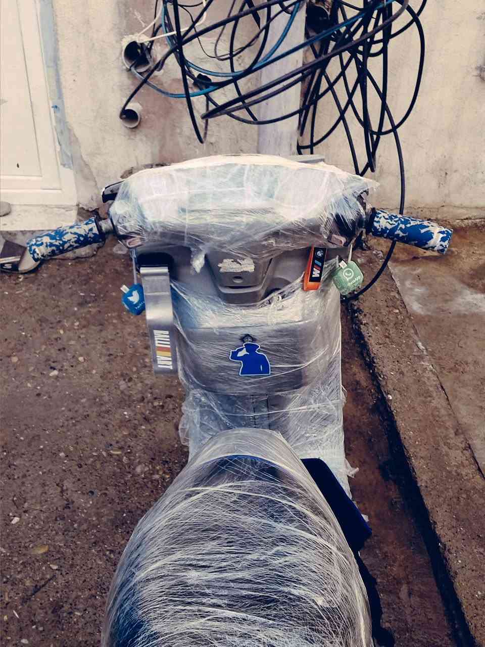 سلام عليكم ماطور
ياماها للبيع شرك الصوت اكسن بيه سعر 200 وبيه مجال قليل التواصل الرقم***********
