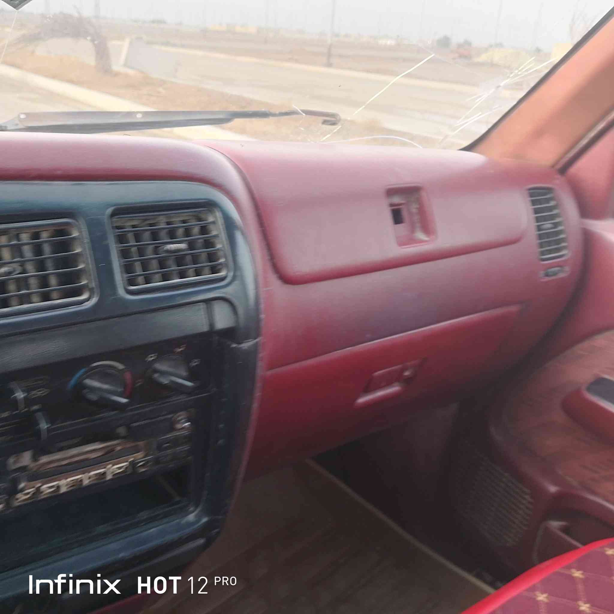 السلام عليكم 
سياره بيكب للبيع موديل 2000
گير .  محرك . خير من الله 
كهربائيات كلها شغاله سياره مال جناي
السعر 60 
التفاصيل خاص
او هذا الرقم ***********
