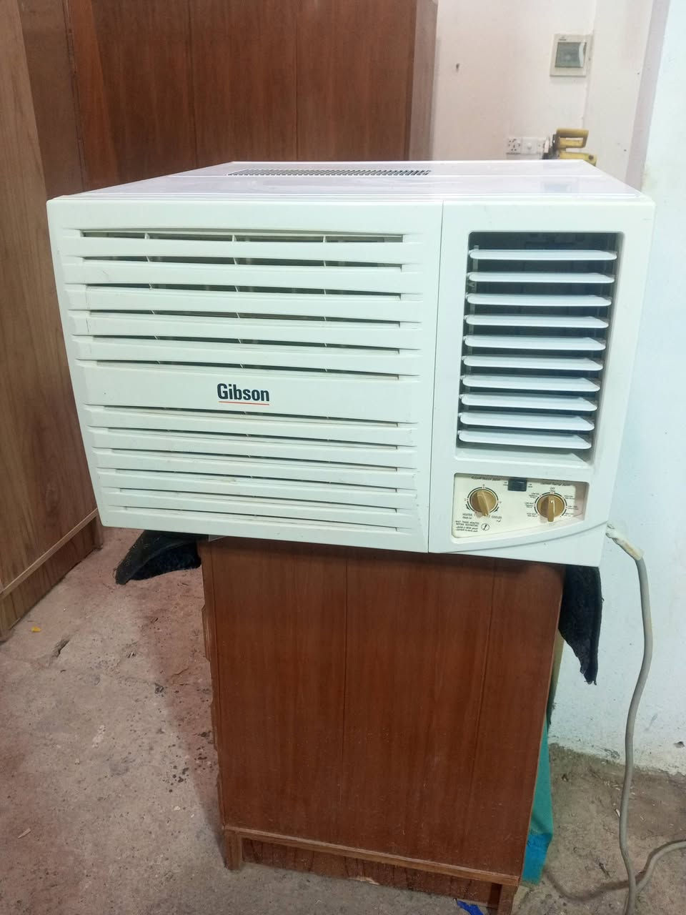 مكيف اخو الجديد العنوان شفته شارع المفوضيه قرب مولد نصوري الاتصال ***********
