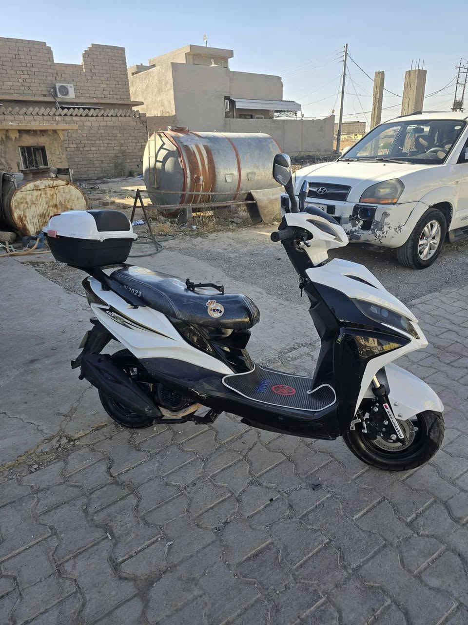 للبيع ماطور جامبو نكره سلف كلشي شغال ونضيفه كدام العين تايرات جدد والسعر 375 وبي مجال للطيبين تواصل واتساب هم اكو***********
