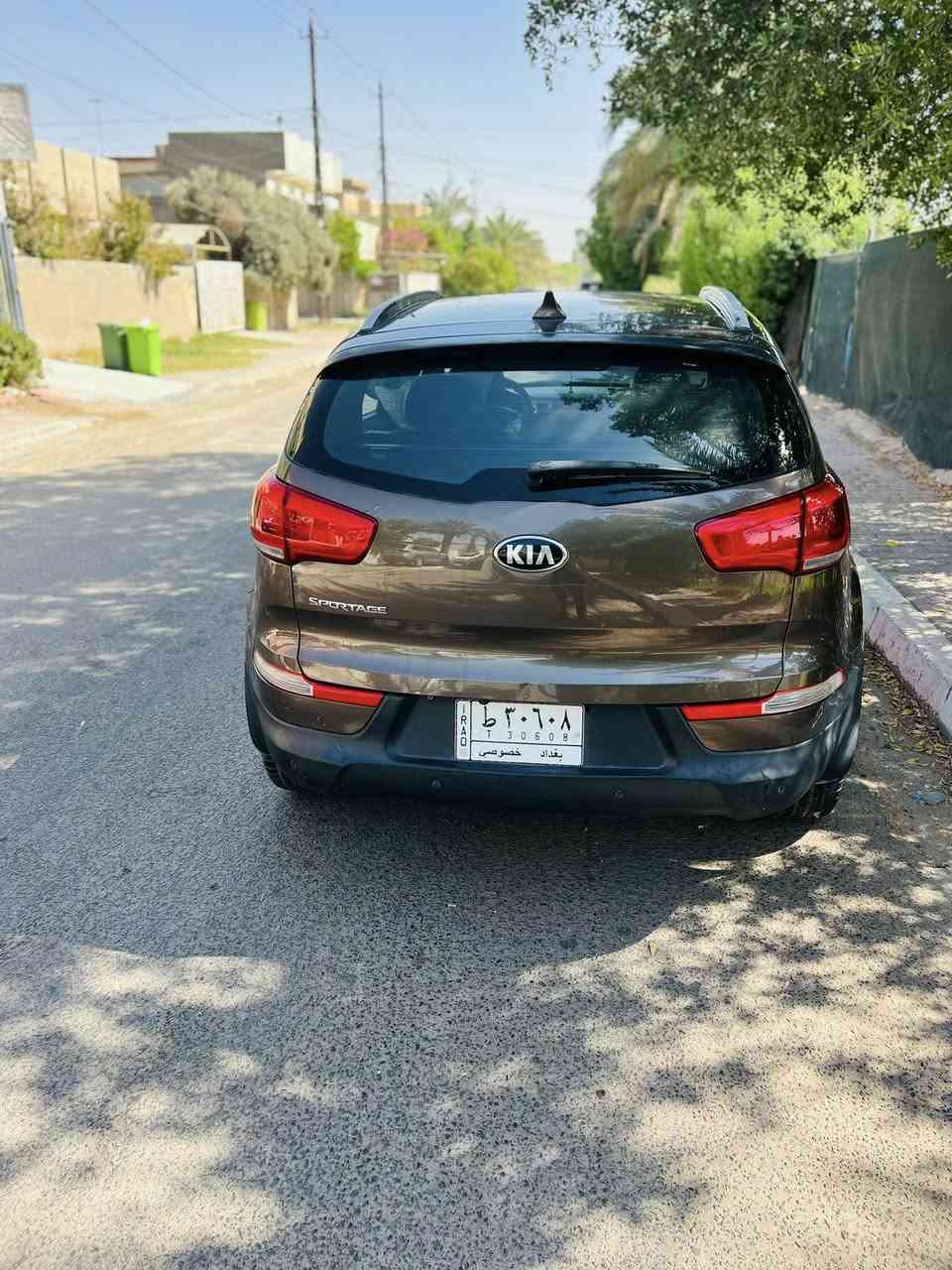 سبورتج خليجي 2015فول مواصفات 1/1
ماشيه حقيقي 110 ومن تعبر ١٢٠ الجرس يشتغل
مكينه 2400 دوش المرغوب
بصمة تشغيل وبصمه الأبواب 
كشنات جلد تدفئة وتبريد 
قطعتين تبريد
بانوراما 
مري شفط 
كاميرا خلفيه ابلاديه
شاشه تاب 
حساس خلفي
 سياره مال بيت كلشي بيها بلادي
رقم بغداد باسمي شرط التحويل
العنوان بغداد الدورة 
للاستفسار ‭***********‬
