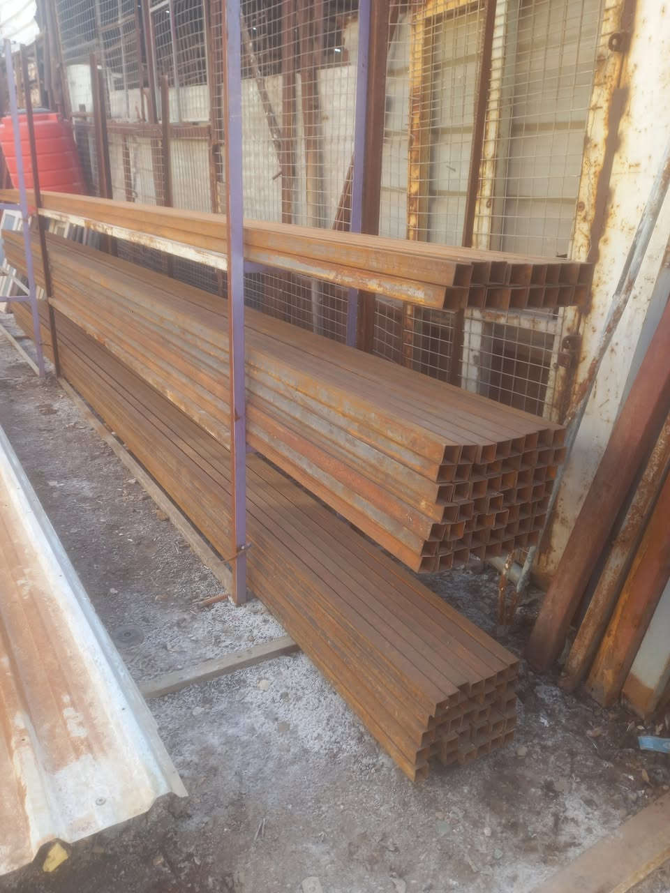 بوري مربع للبيع العدد 107 جديد ابيعه بسعر المستعمل بغداد مدينة ***********
