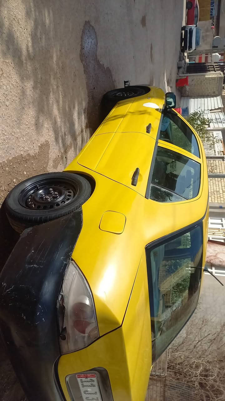 السلام عليكم لانسر ١٠ شركه لعامه رقم بغداد بسمي تبريد تتفئه شغاله كير محرك جدد بيهه طخه بجاملغ الأيمن مصبوغه حزام لجماليه ٦٥وبيهه مجال هذا رقمي ***********
