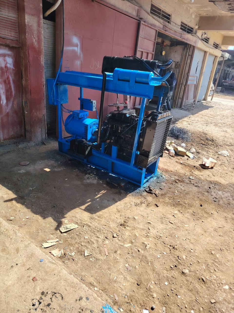 سلام عليكم للبيع
مولد كيه 30 كيفي جاهز من كلشي 
كتر حداده 7ونص حصان بلادي 
مكان فلوجه 
التواصل ***********
