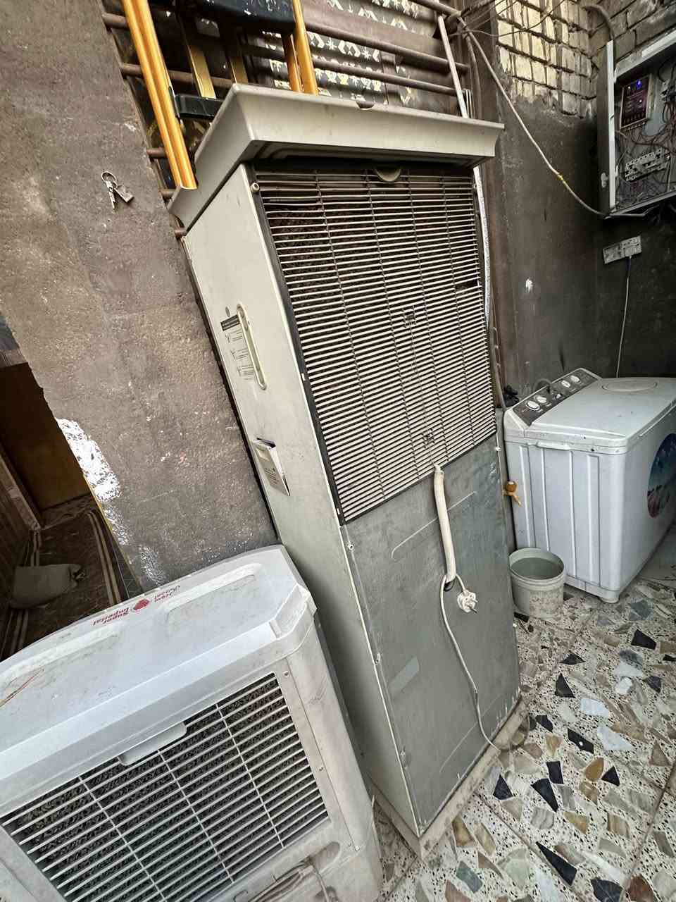 مبرده عموديه شغالة 
تشتغل شحن مكان الحبيبية


**إذا كنت صاحب هذا الإعلان وتريد حذفه لأي سبب، رجاءا أرسل رسالة إلى الدعم الفني**