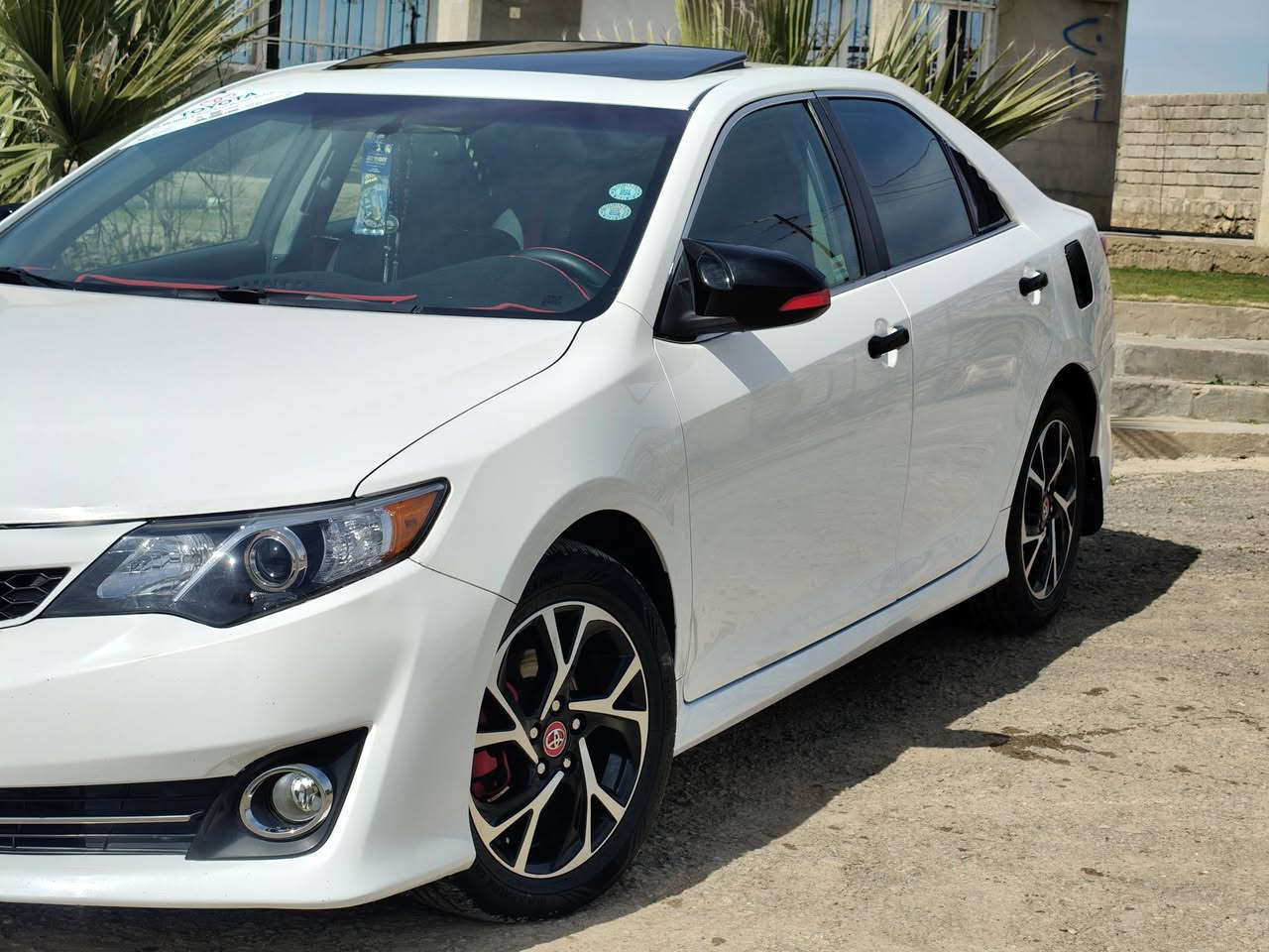 السلام عليكم كامري 2012 بسمي فول مواصفات فتحه تشغيل بصمه ابوب بصمه شفتات ستيرت محرك كير شرط مكينه 6سلندر كشنات تدفئة تبريد تحكمات ستيرن سياره كفاله عامة بدون ضرر داخل جلد أسود وبيه تعديل بارد موضح بل سونار السعر 160وبيه مجال بصيط رقم ***********
