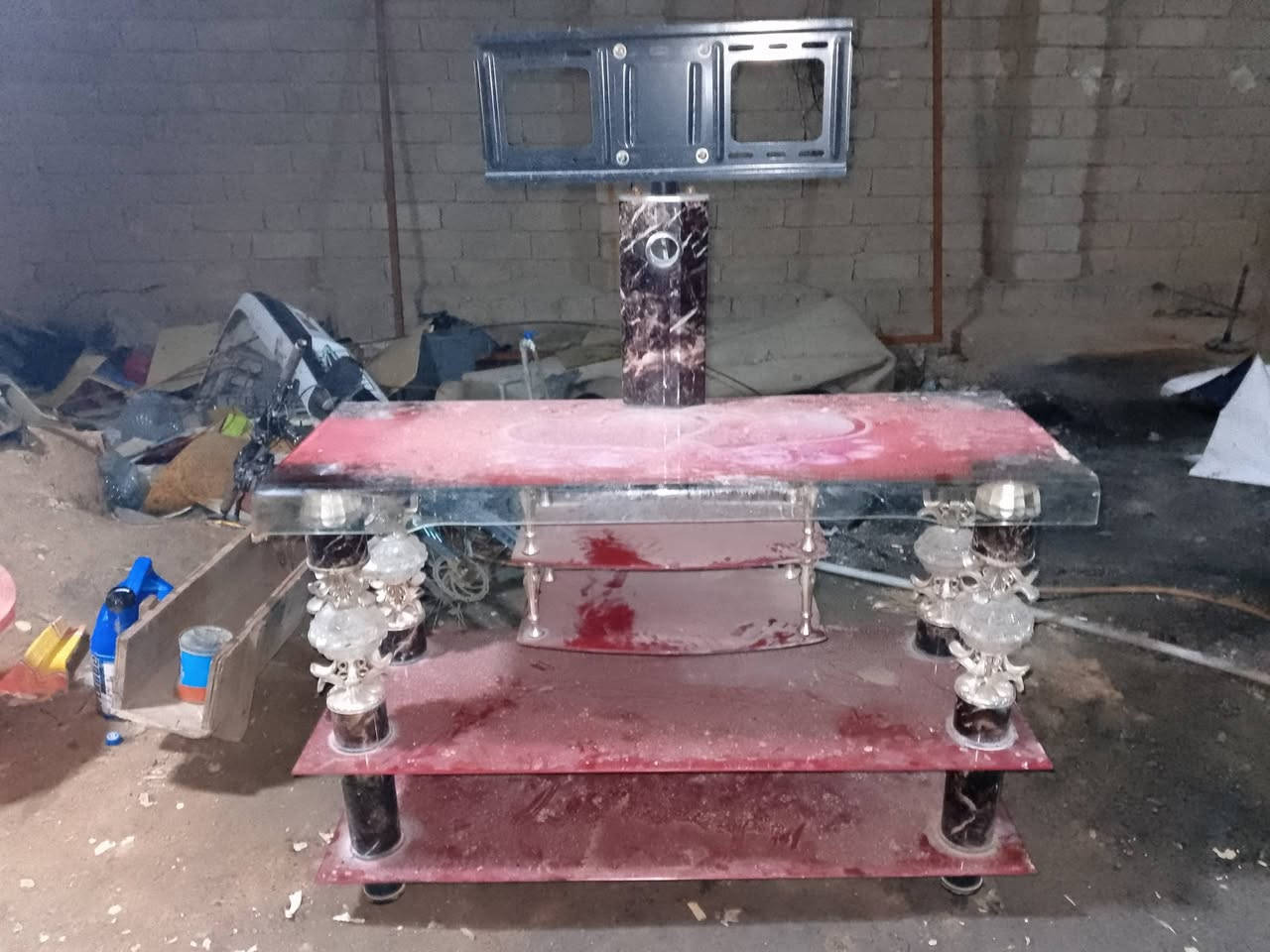 السلام عليكم
براد ماء صوبات ميز بلازما 
محجل ستوتة ***********
