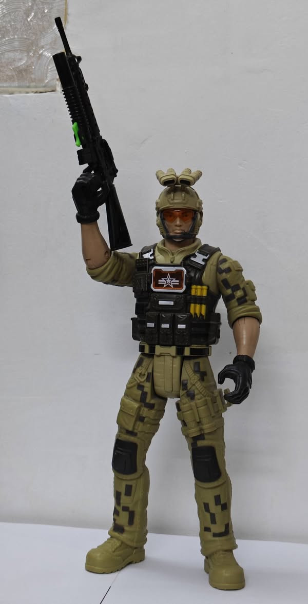 متوفر للبيع.....
مجسم شخصية ميج -رينجر -سولجر فورس من آمزون
المواصفات: 
مجسم لعبة اكشن مفصلية بالكامل 
تأثيرات ضوئية وصوتية واقعية 
ملحقات سلاح بندقية عدد 2 
الطول 32 cm 
,للحجز والاستفسار مراسلة الصفحة على الخاص


**إذا كنت صاحب هذا الإعلان وتريد حذفه لأي سبب، رجاءا أرسل رسالة إلى الدعم الفني**