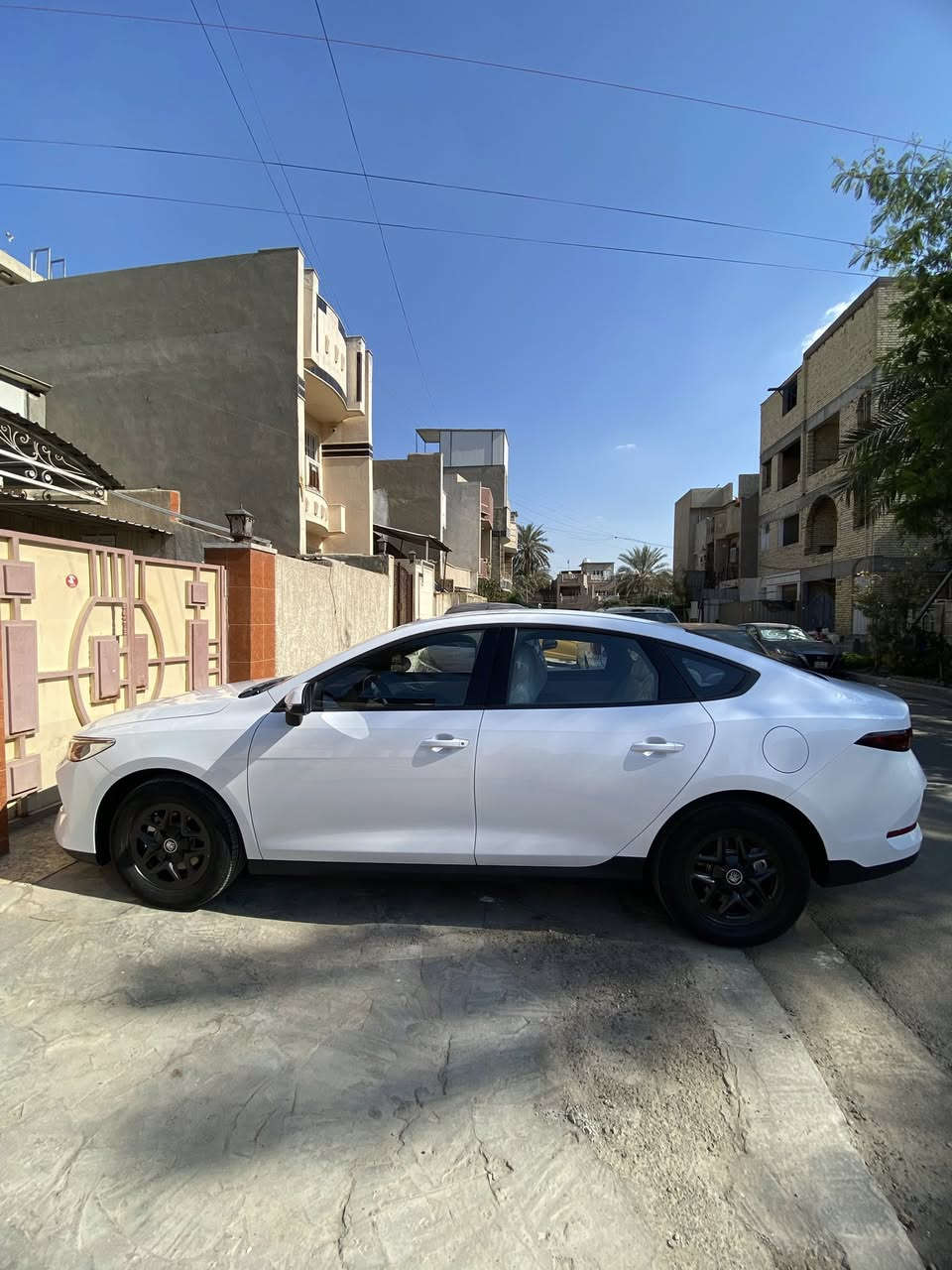 السلام عليكم
2025كن بلاص داخل ابيض 

وياه كارت شاحنه اصليه  ومغلفله لايلون حراري للحمايه  وغراضه كامله 

ماشيه 13 الف 

السعر 17500 

مكاني بغداد 

***********
