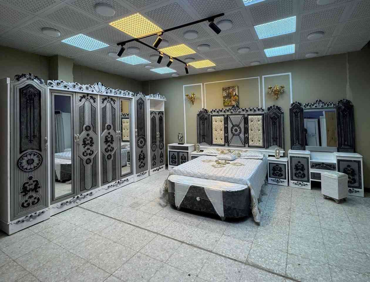 متوفر انواع الغرف الاخشاب صاج لتواصل معنا عبره الواتساب
wa.me/+9647857770513
***********للاتصال
