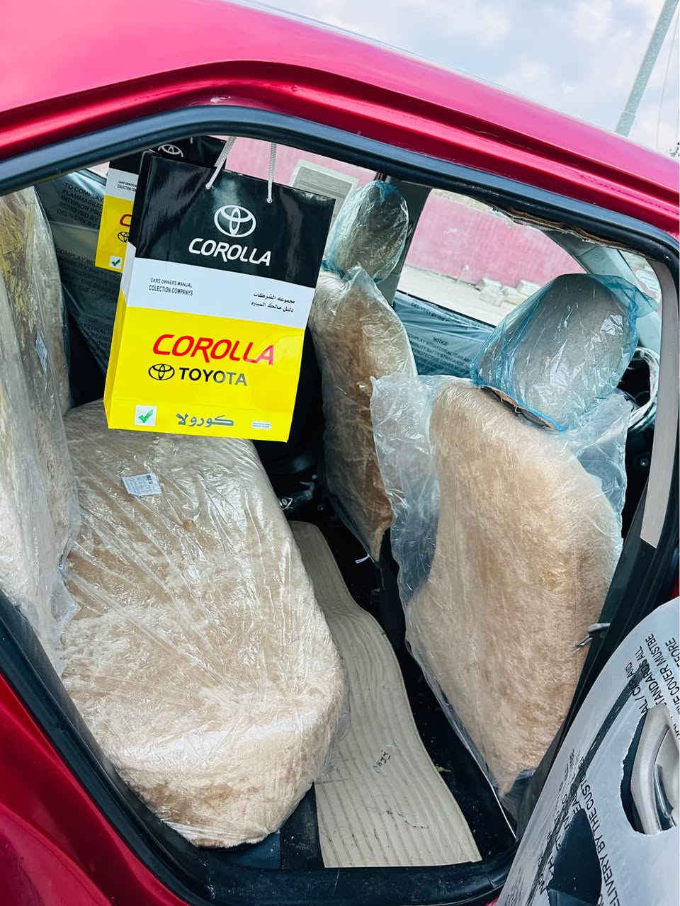 كرۆلا ٢٠١٦. سعرى (٩٣$) 
***********

سه ياره كه تازه عام بۆياخ كراوه  پيش و دواى كه پسه ناو ده ر گاى هيچى نييه  ئيرباگى نه ته قيوه به شه رت 

گيرو مه كينه ى بيعه يبه مه كينه گه وره يه  _ پيش و دواى تازه داگيراوه چوار تايه ى لۆكى له ژيره 

ژينگه و سه نه و ى تازه يه ته حويل وه كاله به شه رت 

له سليمانيم سعرى ٩٣$ معامه له يه كى كه م 

*********** السليمانية, العراق
