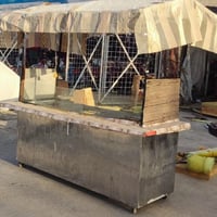 عربانة ستيل 3 مشاعل كاملة وكبيرة السعر 250 الف وبيها مجال الاتصال 0751...