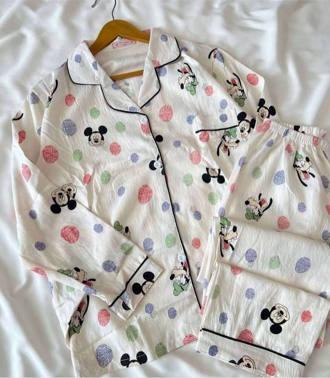 عرض تصفيه قطع اخيره ربطه قطن بناتيه قياس متر سعر 3 قطع ب 5
تراك صيفي قماش بارد الاسعار مخفضه كلها لل 6500 
اي تراك داخل البوست 6500 توصيل الف داخل المنطقه


**إذا كنت صاحب هذا الإعلان وتريد حذفه لأي سبب، رجاءا أرسل رسالة إلى الدعم الفني**