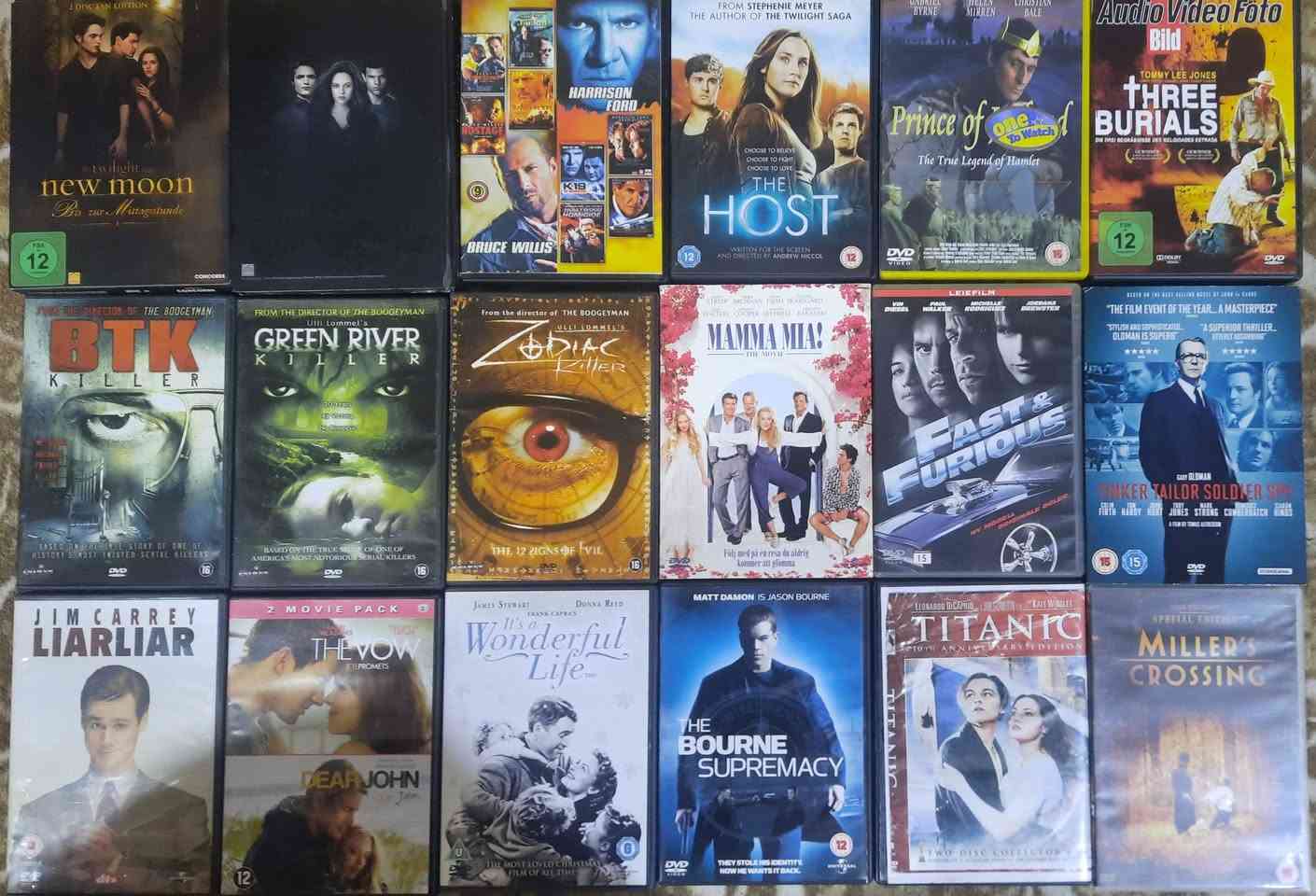 السلام عليكم . من رخصة الادمن المحترم . اكثر من ١٧٥ قرص DVD افلام متنوعة اجنبية وعربية و اغاني فريد الاطرش و عبظالحليم و عراقية و مقامات كبانجي و يوسف عمر سعرهن ١٥٠ الف للاتصال والاستفسار *********** مكان كركوك و يوجد توصيل
