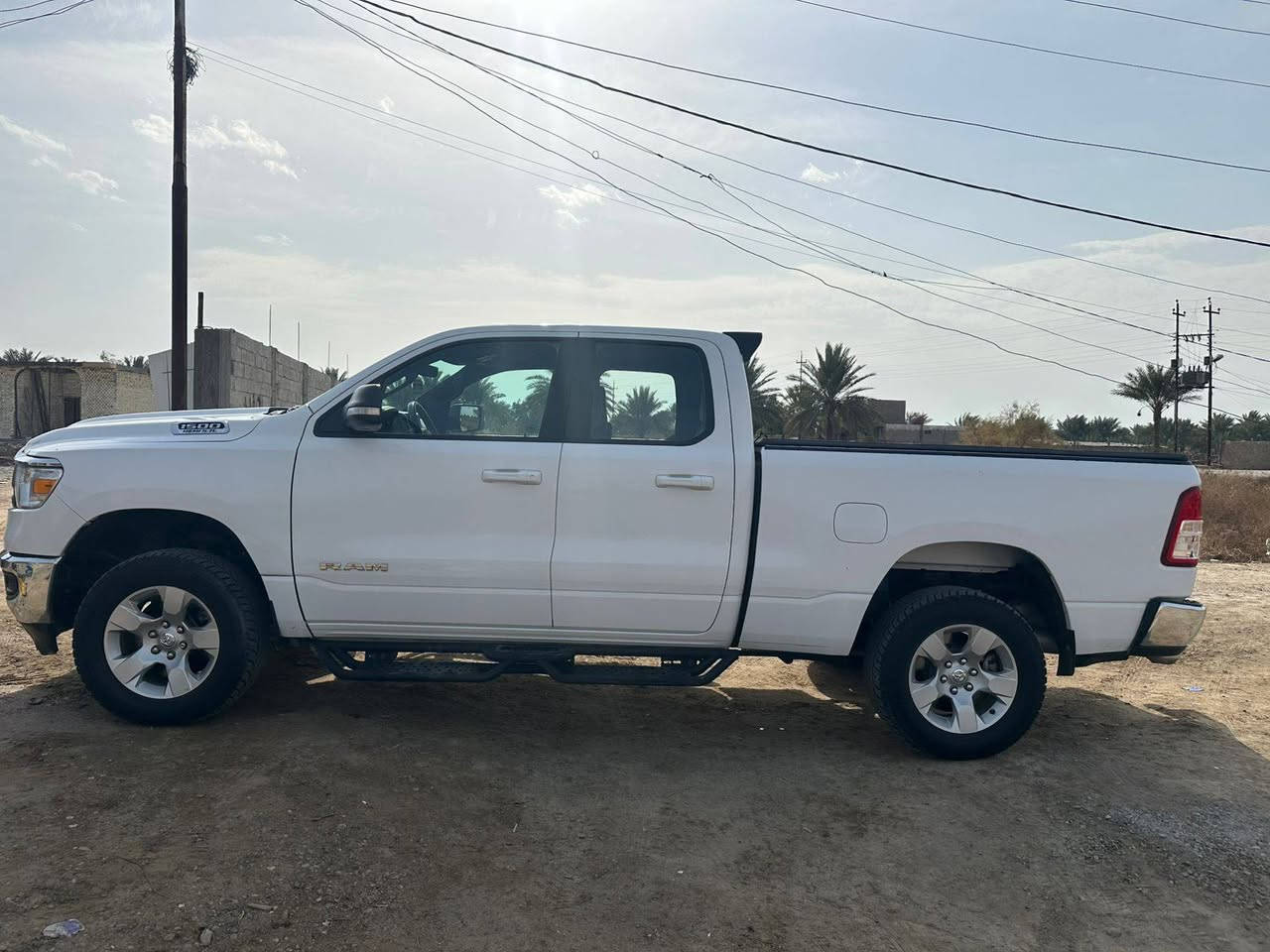 رام بك هورن موديل 2022
رقم بغداد حادث خفيف جدآ
السعر /250$ او بيها مجال 
***********
***********
