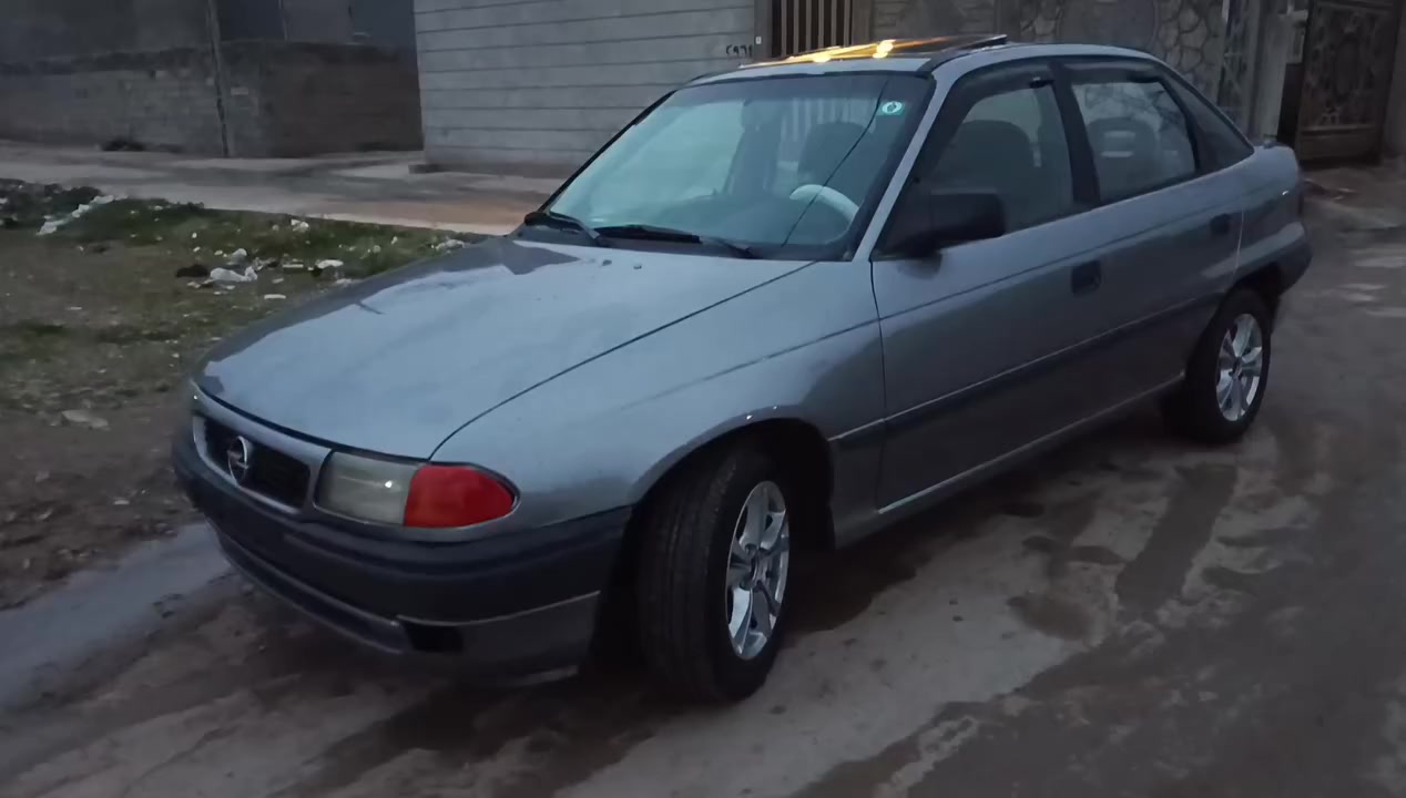 #السلام_عليكم 
#استرا_93_حجم_16_ستيرن_بور_سقف_سلايت
سنويه 31 تنتهي 
هزه جديده 
كوبون بانزين (ورقي) 
#رقم_نينوى_مسطره 
انا الشرعي تحويله كامل يكلف تقريبا 120 الف 
صبغ عام جماليه  وبيها تلقيطات معجون
غرفتها جديده 
#س_ع_ر_48_وبيها_مجال 
شراي خابر 
مكاني موصل ايسر 
***********
