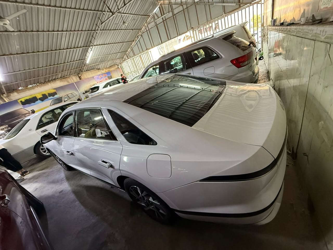 ازيره  ٢٠٢٤ ماشيه ٣٤ 
فول مواصفات عده الفتحه شاشه جبيره كشنات حضن مشيف تحكمات ستيرن حفض ميموري تقديم وترجيع السياره بل ريمون هواي مواصفات بيه بعد  رقم بغداد 
حادث جاملغ خلفي عكس السايق بدون كص معمر نفسه 
سياره  جديده بعدهي ع وضع الشركه  
سعر ٢٤٠
***********
