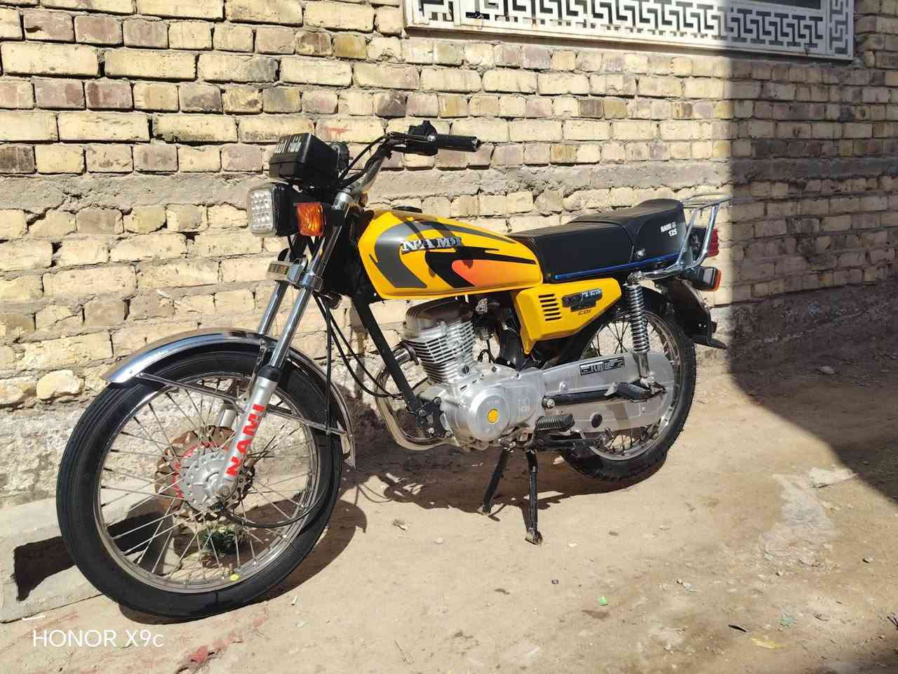 دراجه نامه امتياز اصولي دراجه نضيفه .. موديل 23 مامفتوحه عارضه ب800 وبيه مجال بسيط للشراي .. ***********
