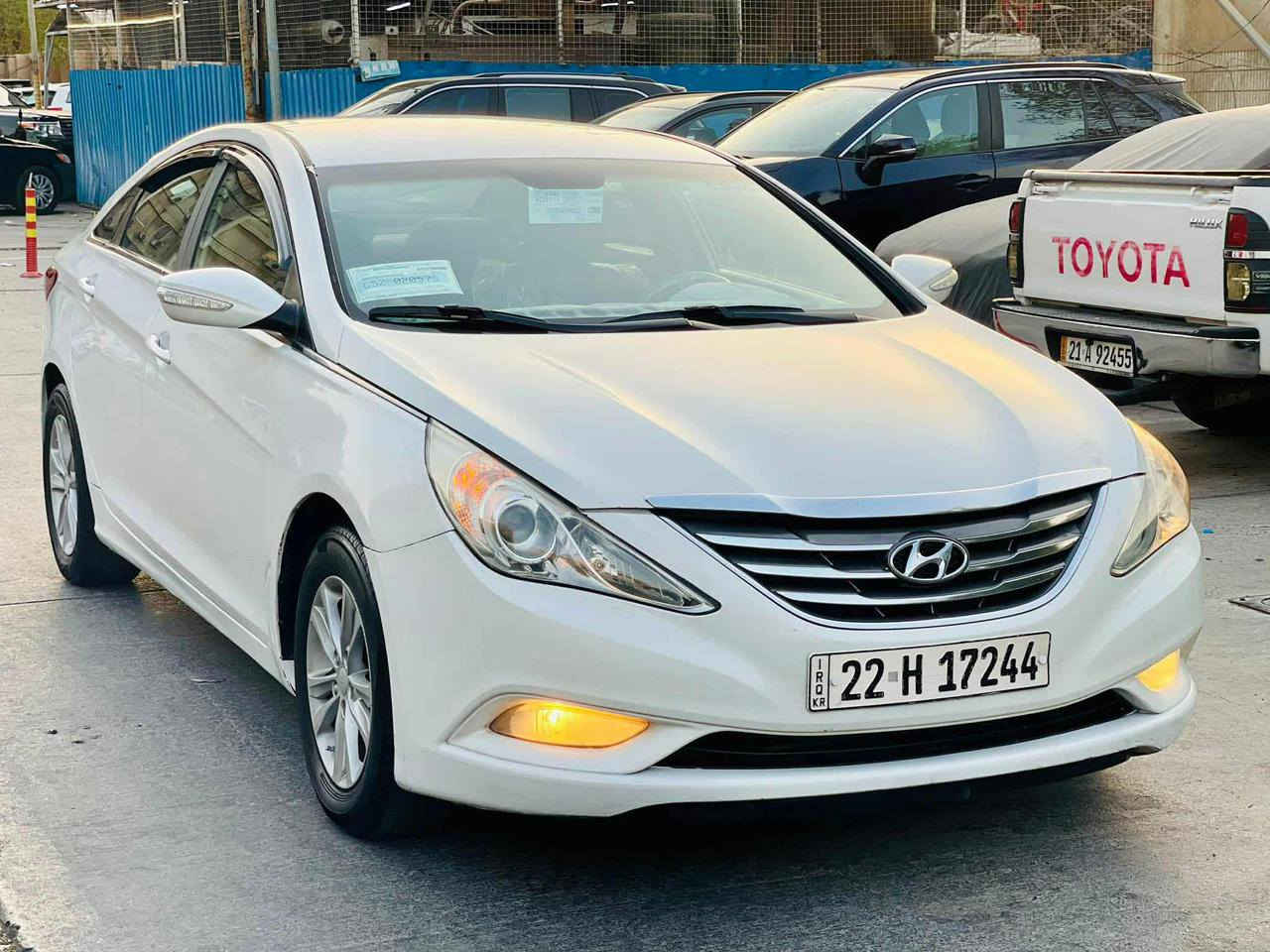 السلام عليكم 
سوناتا خليجي مديل 2011
مكينه 2.4 دوش
السياره جهازه ع اخر حبايه 
مكينه وكير بشرط حداديه وتخم تاير جديد
تئدفه تبريد ثلج سياره متعوب عليها. 
السيارة بيها تبديل بابين وجاملغ ومكانات رش ابيع حزام. 
الشراي ينتصل مكلف بالنشر 
‏‪***********‬‏ بي واتساب #السعر 107 وبيها مجال
