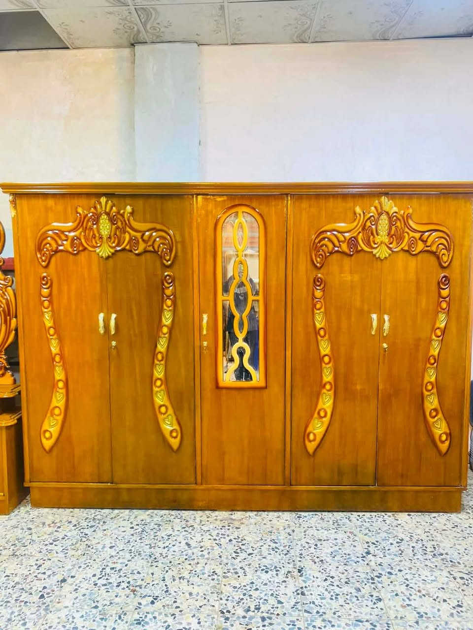 السلام عليكم
غرفه صاج عࢪاقي مستخدام 
غرفه5/ابواب 📌
السعر 480
نضافه 80/💯 
معا نقل فقط داخل بغداد 
واتساب ***********
