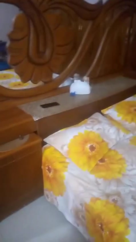 غرفه نوم بسعر مناسب جداً المكان طليحه ناحية سيد الشهداء اتصل على ***********
