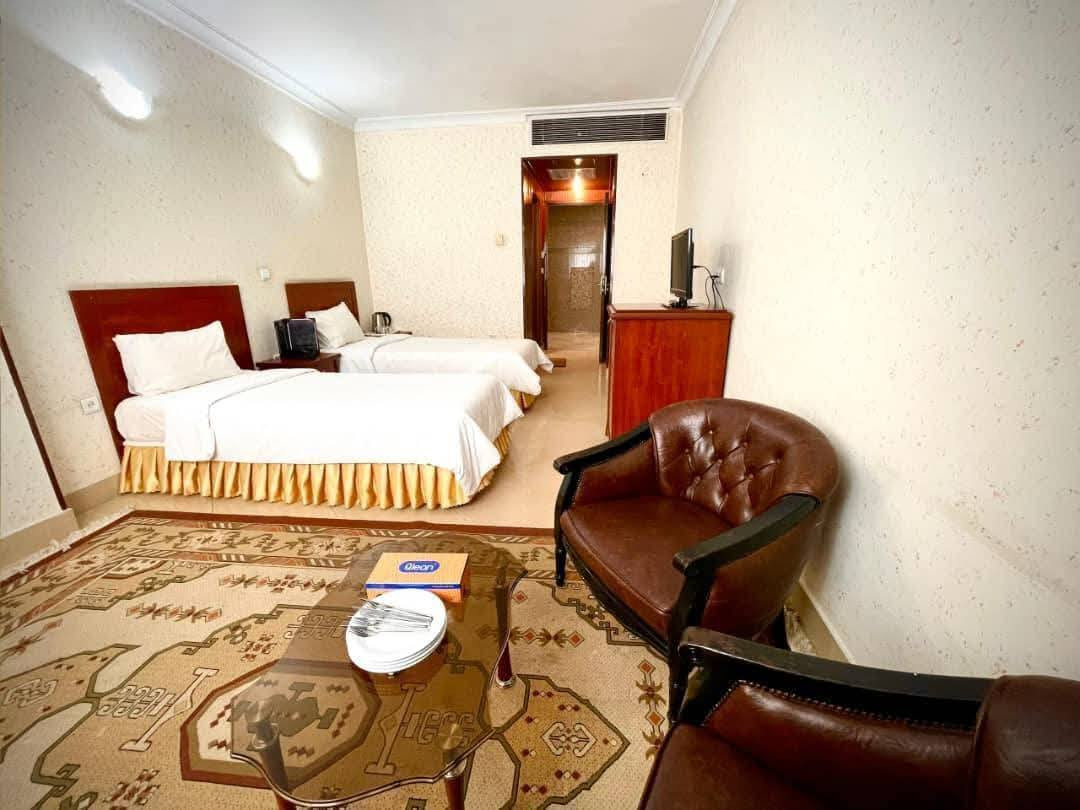 شركه الباقر
برنامج الى دوله ايران

طيران بسعر 300,000 دينار

مشهد وقوم وجبه طعام بوفيه مفتوح

موعد الرحله يوم 10/1

***********
***********
العنوان شارع الكواظمه
مقابيل اسواق امجد القيسي
