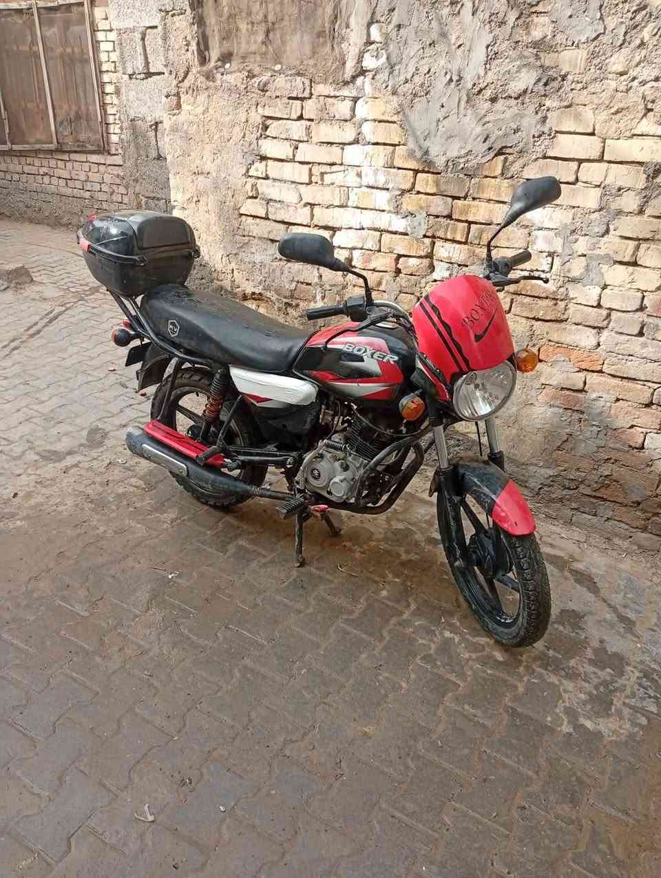 السلام عليكم دراجه للبيع بوكسر موديل 21 السعر 800 نظيفه فول رقم موبايل ***********
