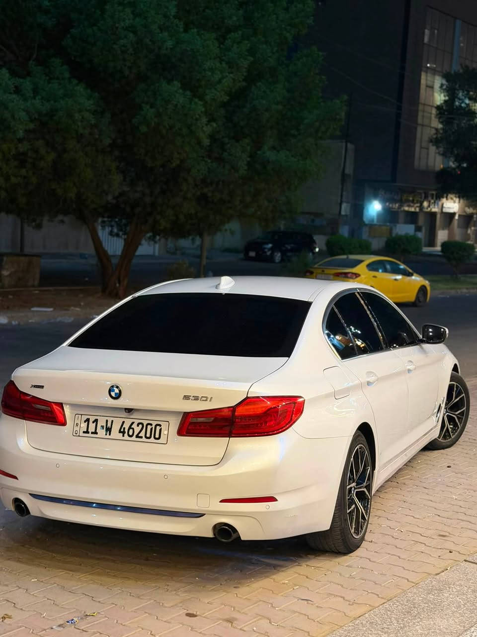 🔥 للبيع | BMW 530i xDrive SPORT Line | 2019 | فول مواصفات 🔥
المواصفات:
✅ موديل 2019
✅ محرك 2.0 Turbo
✅ xDrive
✅ Luxury Line
✅ اللون: أبيض
✅ داخلية جلد قرميدي (Cognac)
✅ العداد: 130,000 KM
✅ Clean Title
✔️ فتحة سقف
✔️ شاشة iDrive كبيرة
✔️ عدادات ديجيتال
✔️ 3 وضعيات قيادة (Eco Pro / Comfort / Sport)
✔️ مقاعد كهربائية مع خزن
✔️ تدفئة للمقاعد الأمامية
✔️ ستيرن تدفئة
✔️ تشغيل بصمة (Keyless Start)
✔️ صندوق كهربائي مع الفتح التفاعلي بحركة القدم (Hands-Free Tailgate)
✔️ فول رادارات
✔️ نظام النقطة العمياء (Blind Spot Monitoring)
✔️ حساسات أمامية وخلفية
✔️ مصابيح أمامية متكيفة تدور مع حركة 
الستيرن (Adaptive Headlights)
✔️وبعد هواي مواصفات 

🚗 السيارة نظيفة جداً، استخدام شخصي، ولا تحتاج أي مصروف، وجاهزة للفحص.

💰 السعر المطلوب: 29,000 دولار (قابل للتفاوض بالمعقول)

📍 الموقع: بغداد

📞 للتواصل و الاتصال
***********
