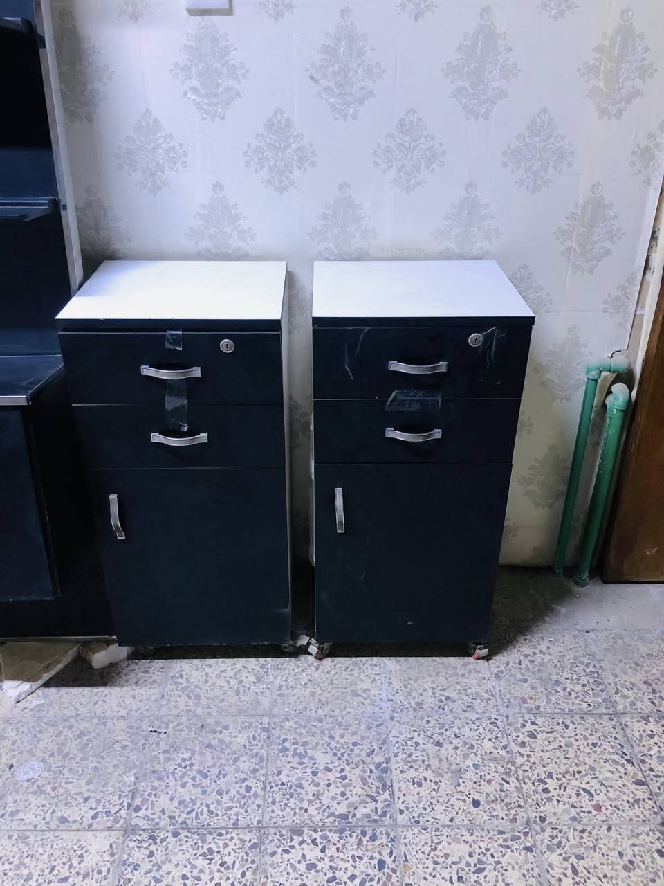 للبيع غراض حلاقه مكاني  بغداد الدوره
هـ ***********
