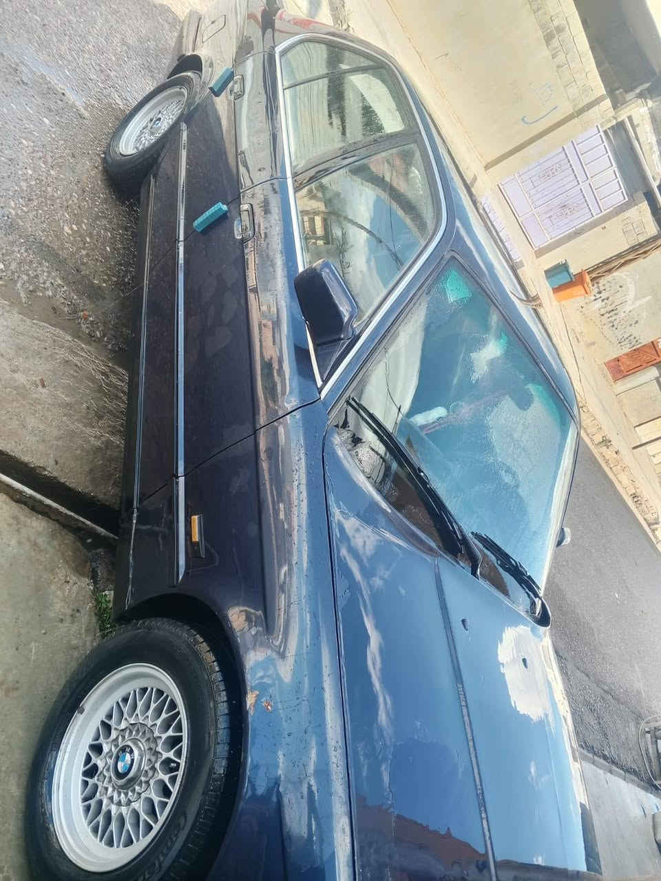 BMW 525 اصل
موديل 1991 لون ازرق غير محدد بأسمي شرط التحويل 
گير اوتماتيك محرك مفتوح 25 ..ضرر جامرلغ السائق فقط 
رقم صلاح الدين دولي لل31
مكان السيارة كركوك 
السعر 58
***********
