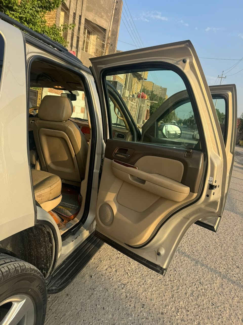 جمسي ٢٠١١ 
كفالة عامة مكينة گير حدادية تبريد كلها جديد مكينة ٥٣٠٠ رقم بغداد انگليزي باسمي 
السعر ٢١٠
***********
