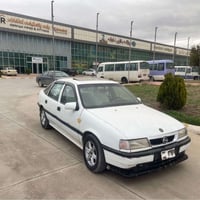 أوبل فيكترا • ١٩٩٢ • ١٫٨