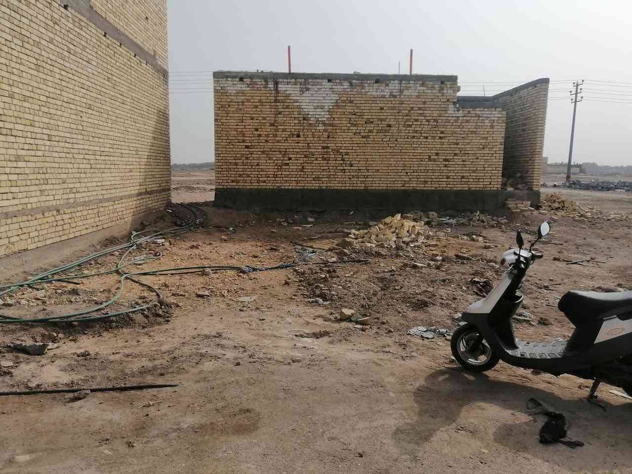 السلام عليكم ورحمة الله وبركاته
قطعه للبيع الموقع حي الفداء  نهاية شارع ابو لبنان
خلف الواقعه طابو المساحه 100م امامي
الاستفسار الاتصال على الرقم ***********
