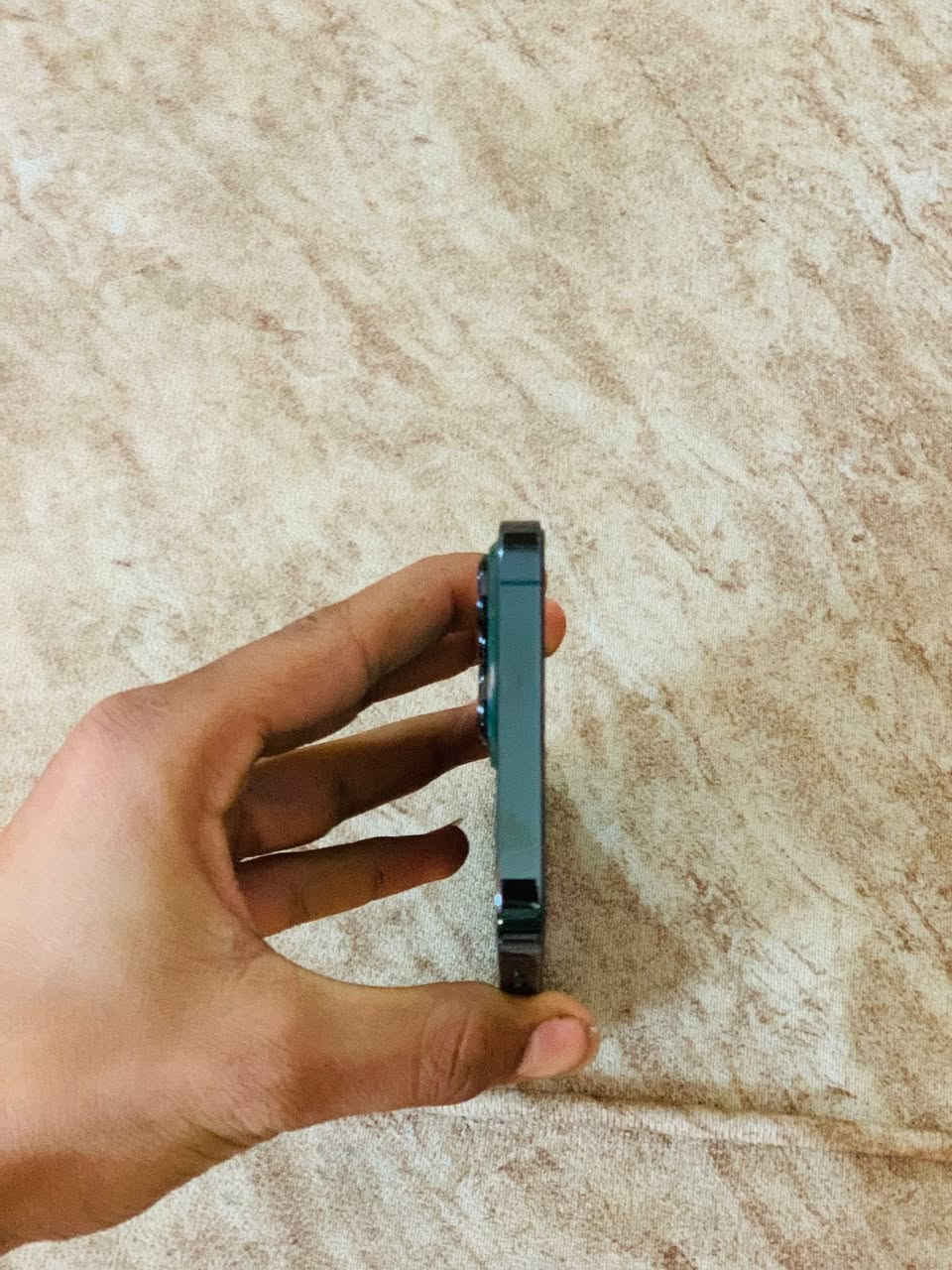 سلام عليكم 13برو ماكس امريكي بطارية 89 الجهاز لا مفتوح ولا داخل صيانة بدون اي ظربة الموبايل جديد واستخدام ايد وحدة ويا شاحنة الجهاز جديد ما بي اي نقص كامرات بصمة وجه سيم كلة شغال الجهاز ما بي اي نقص وما مفتوح مكفول الجهاز السعر 690 وبي مجال للطيبين واذا اكوو مراوس حسب القناعة ***********واتساب مفتوح 24ساعة
