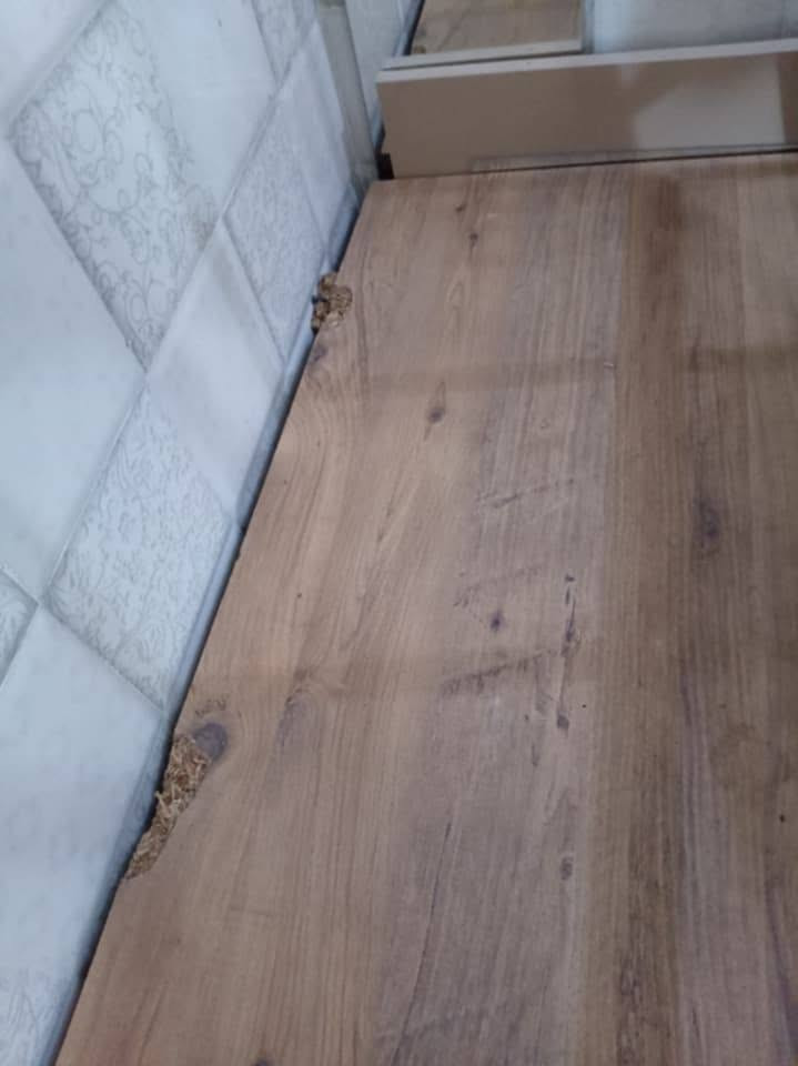 الغرفه275بيها ضرر المرايه وكعت بس تنشد ومراية الكنتور مجال بسيط لشراي مكان ديوانيه سدير 
دوشگ جديد ب١٢٥ وبي مجال


**إذا كنت صاحب هذا الإعلان وتريد حذفه لأي سبب، رجاءا أرسل رسالة إلى الدعم الفني**