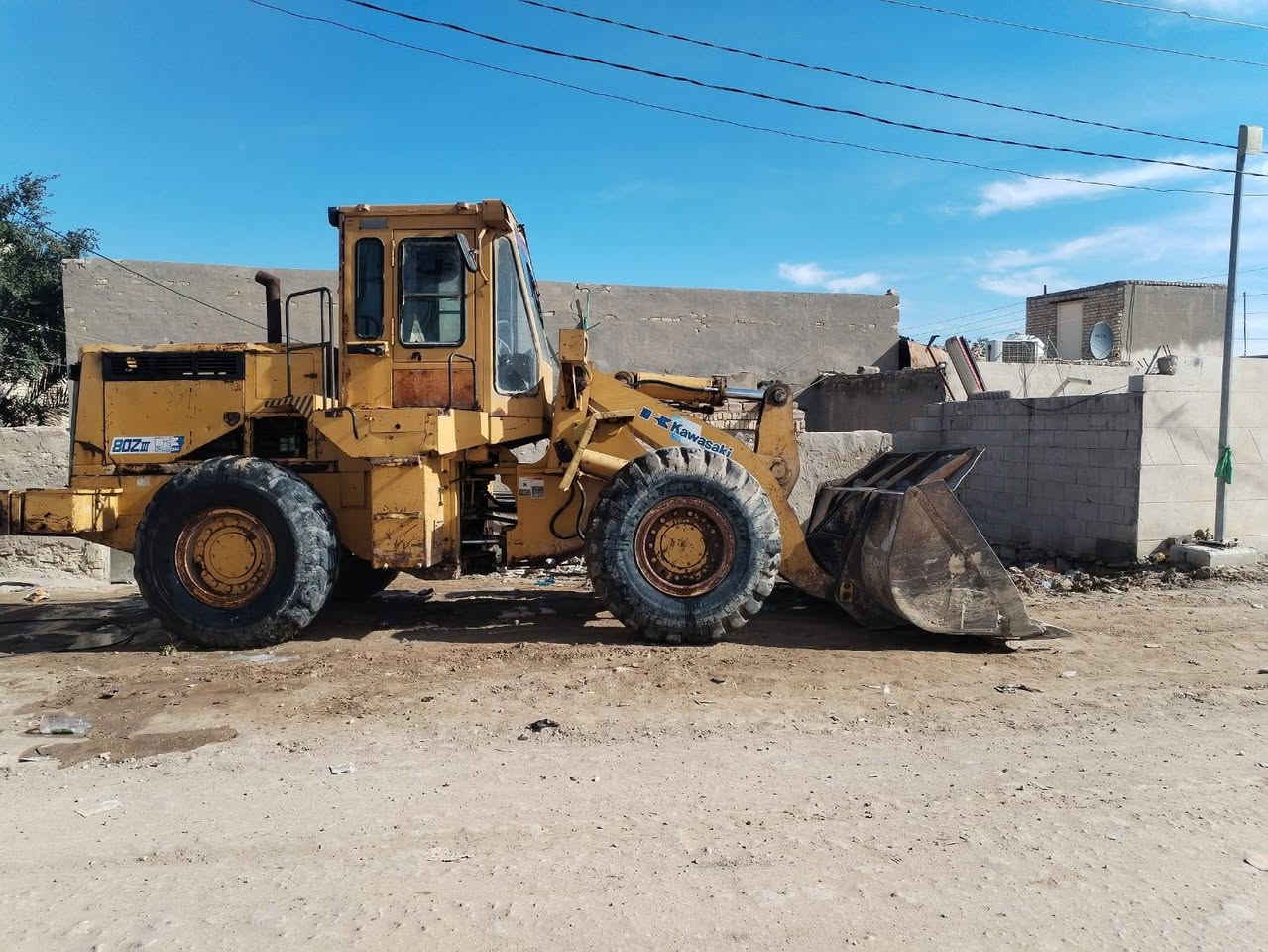 البيع شفل داج ثري 80مودي 96رقم قادسيى جاهز العمل مكان سماوه السعر 250 رقم الهاتف *********** ***********
