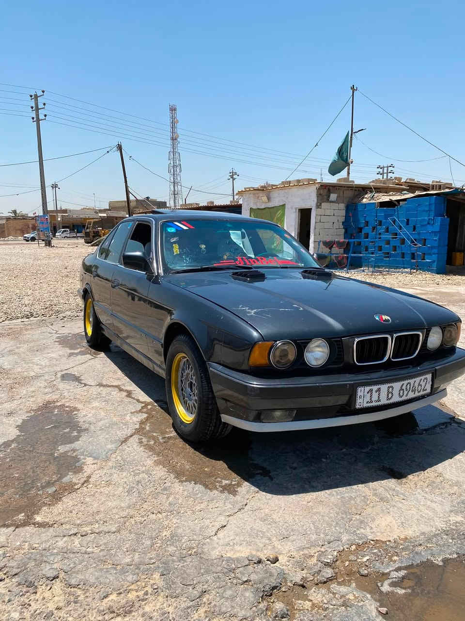بيئم مديل 90 حجم 535 6 سلندر
للبيع 

مواصفات فتحة سقف 
رقم بغداد دولي 
مصبوغة عام جمالية بدون حادث 
منضومة تبريد موجودة بس ما مشدودة 
تخم تاير جديد
سيارة كاملة اي نقص مابيهة 
سعر 45 بيهة مجال حك الجية 
للاستفسار ***********
