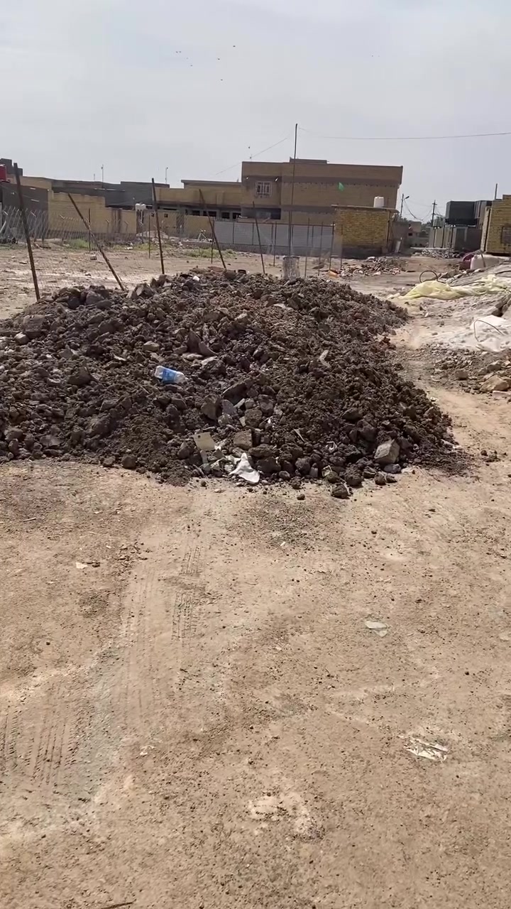 ارض زراعي ١٠٠٠ متر لبيع خلف مدينة العاب القديمه الواجه ٥٠ متر نزال ٢٠ متر للاستفسار مراجعة مكتب الرساله لعقارات او الاتصال
***********
