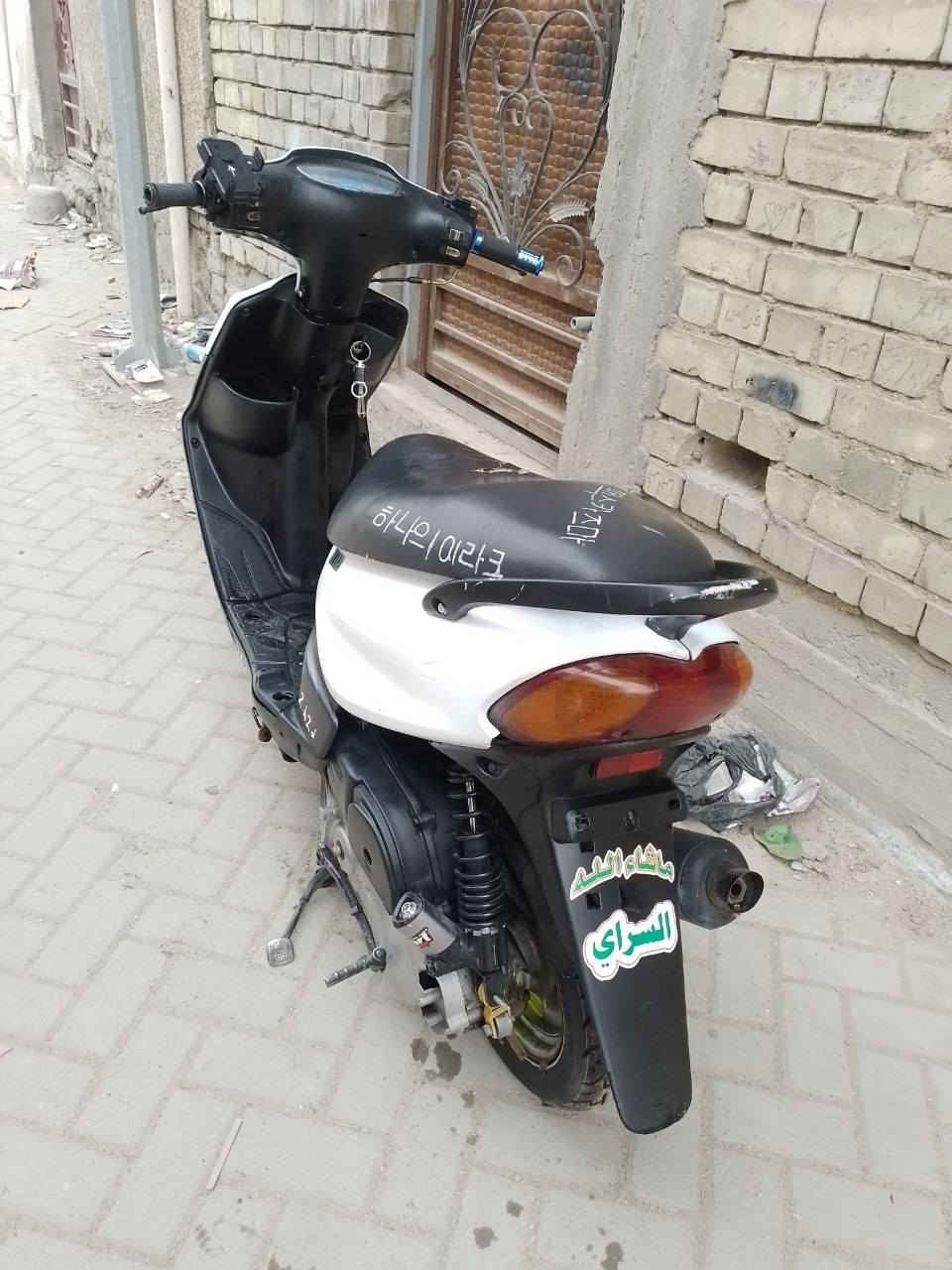 السلام عليكم ماكس قجمه للبيع
درجه حلوه ونضيفه مابيها اي نقص فقط 
سلف وهورن والباقي دراجه حلوه 
السعر 350 وبيها مجال 
مكاني مدينة الصدر 

للأستفسار واتساب 
(***********)
