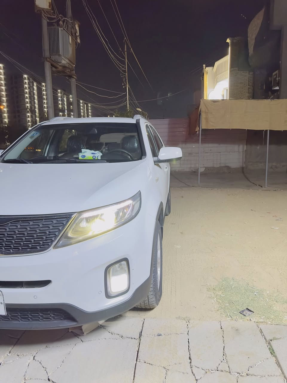 سورنتو 2015 خليجي مكفول ماشي 160 
بس محرك مشدود جديد دوش 2400 
حساس خلفي امامي تحكم جهتان السيارة 
ما بيهة نقص 
السعر 165 وبي مجال 
الاتصال ***********
