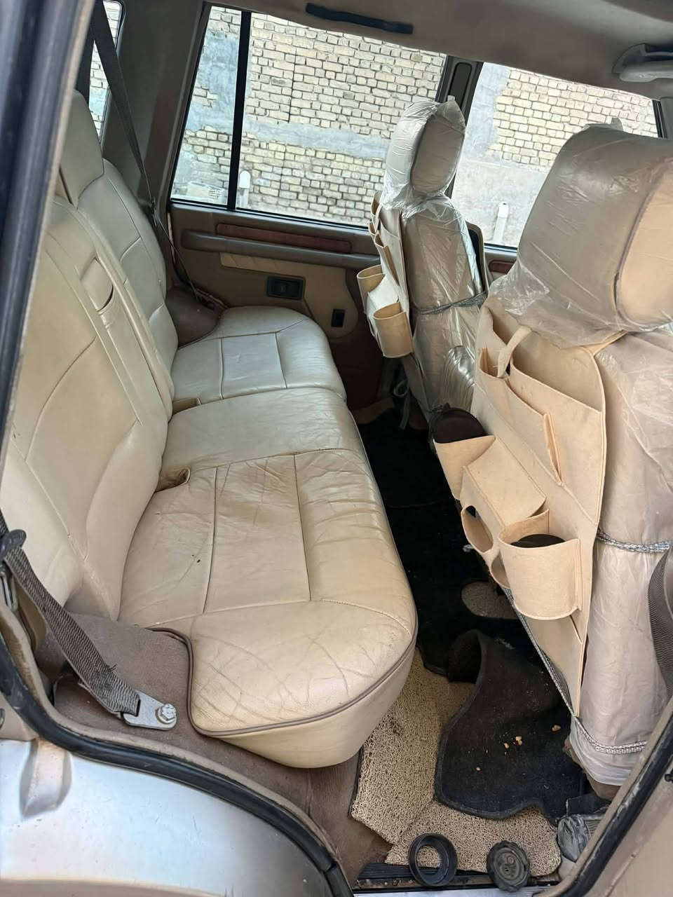 من رخصه الادمن ومكلف بالنشر
سياره دسكفري نظيفه موديل 96 بانزين وغاز 
الاستفسار الاتصال على الرقم ***********
