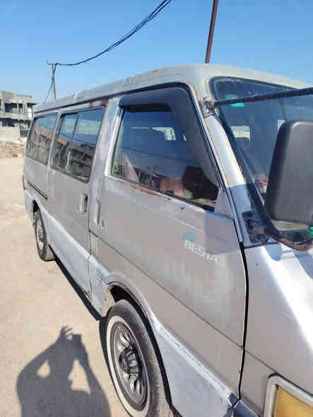 سلام عليكم كيا بسته للبيع موديل 95  رقم ألماني سنويه 2026 الشهر السادس محرك كير اكسل بالشرط رقم بغداد
 العنوان ديالى المقدادية الاتصال ***********
