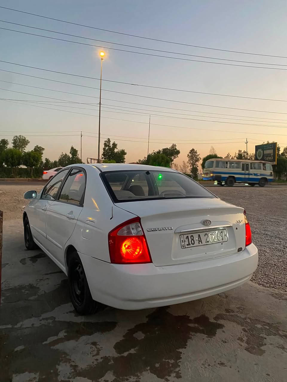 سيراتو موديل 2006 
رقم بابل انكليزي 
تحويل ثاني يوم
السياره باسمي محرك مكفول 
كير اوتو كهربائيات كله شغاله 
السياره مانقصه شيء 
بيه صفحه السياق معمره خياسيات 

السعر ٧٠وبيه مجال قليل لشراي 
مكاني حله مكلف بل نشر 
***********
