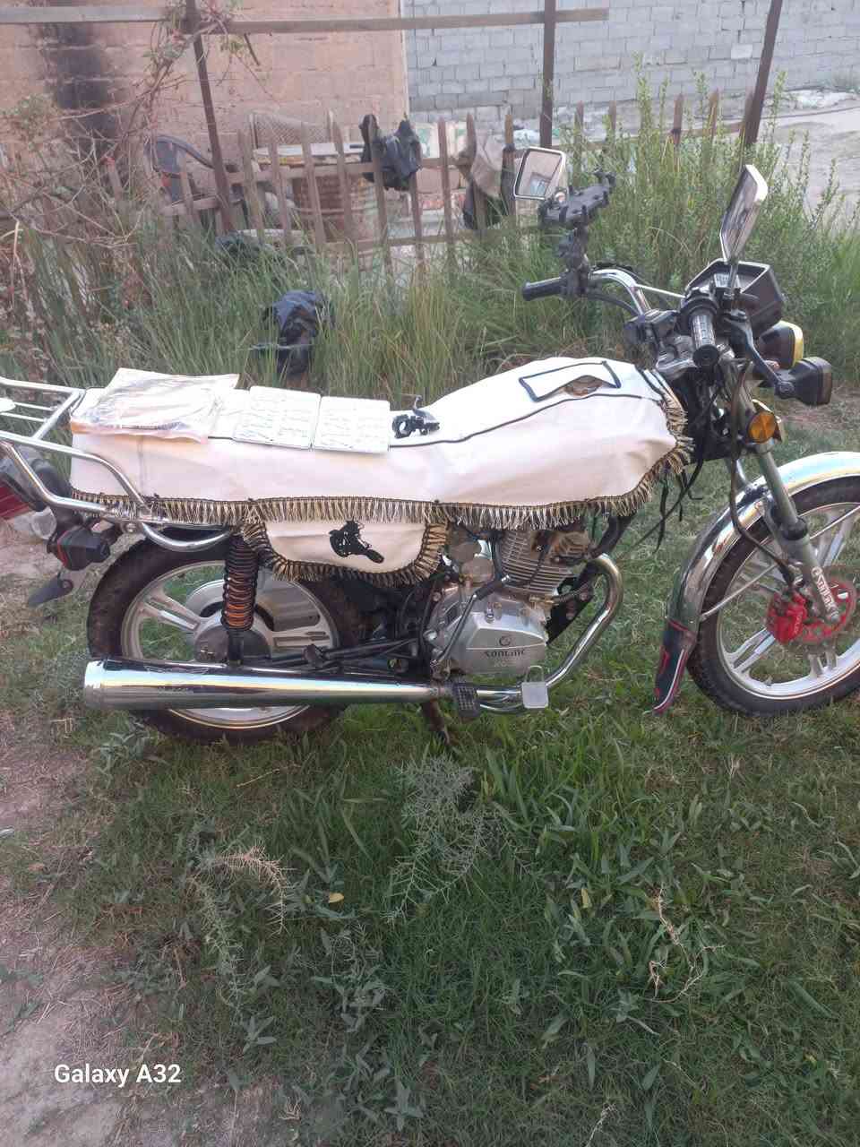 السلام عليكم دراجة ايراني مرقم بغداد تحويل ثاني موديل ٢٣ ***********موجود اتصال و واتساب سعره ١٢٥٠ مليون وربع وبيه مجال للشراي شي قليل
