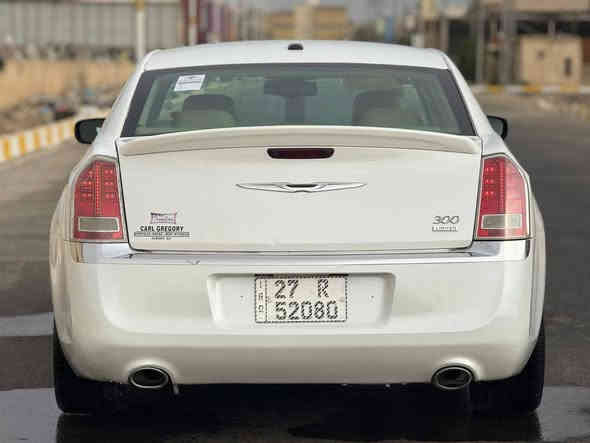 لبيع كرايسلر  موديل 2013 وارد خليجي بيها رشات صبغ تجميل وبيها حزام تحويل بسمي  موصفات دواخل عسلي كشنات كهربائي. جيهتين جلد كأمره وشاشه سياره بيها موصفات حلوه وجاهزه طخم تاير وكير ومكينه السعر 145 وبيه مجال لطيبين  ***********
