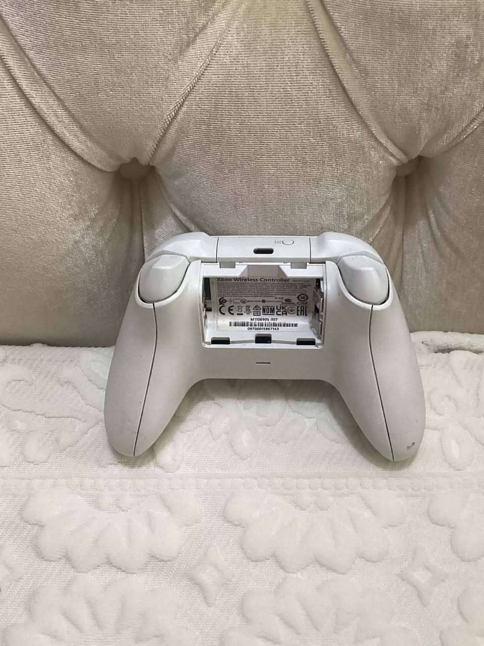 للبيع xbox seres s 512
مستعمل  اصدار 23 
تواصل ماسنجر  سعر 380الف 
مكاني حله توصيل ماعدي تجي تفحص وتاخذ


**إذا كنت صاحب هذا الإعلان وتريد حذفه لأي سبب، رجاءا أرسل رسالة إلى الدعم الفني**